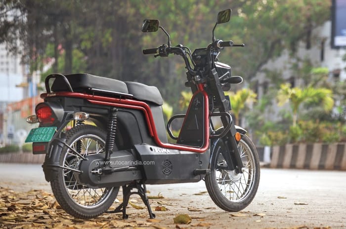 Kinetic Green E Luna review: Still relevant today?